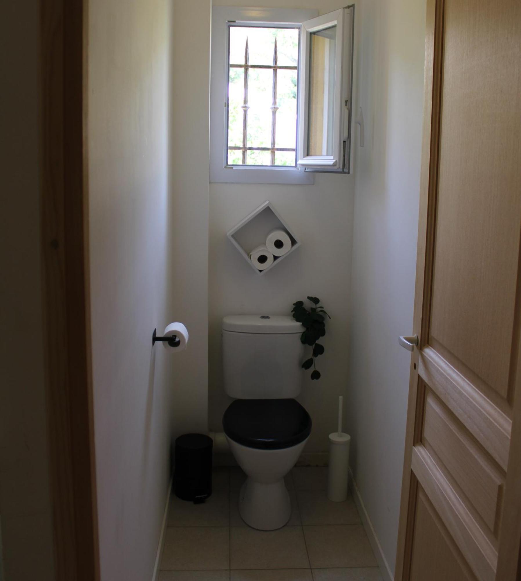Maison Morin Aups Luaran gambar